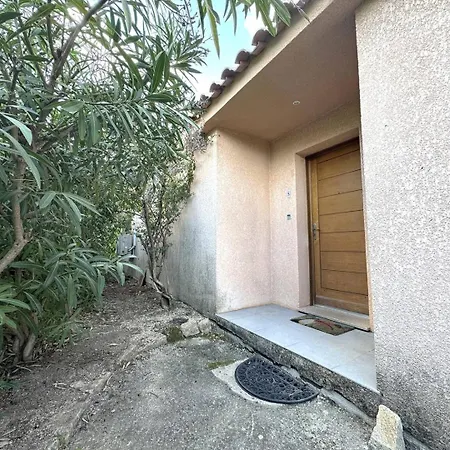 Apartment Avec Vue Imprenable Sur La Mer, Terrasse Et Piscine *