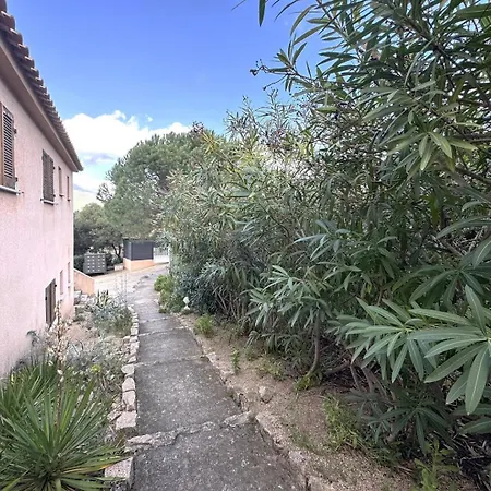 Apartment Avec Vue Imprenable Sur La Mer, Terrasse Et Piscine *