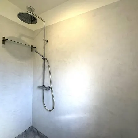 Avec Vue Imprenable Sur La Mer, Terrasse Et Piscine بروبرِيانّو