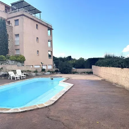 Avec Vue Imprenable Sur La Mer, Terrasse Et Piscine بروبرِيانّو